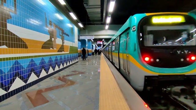 Sakiat Mekky Station - ساقية مكي metro