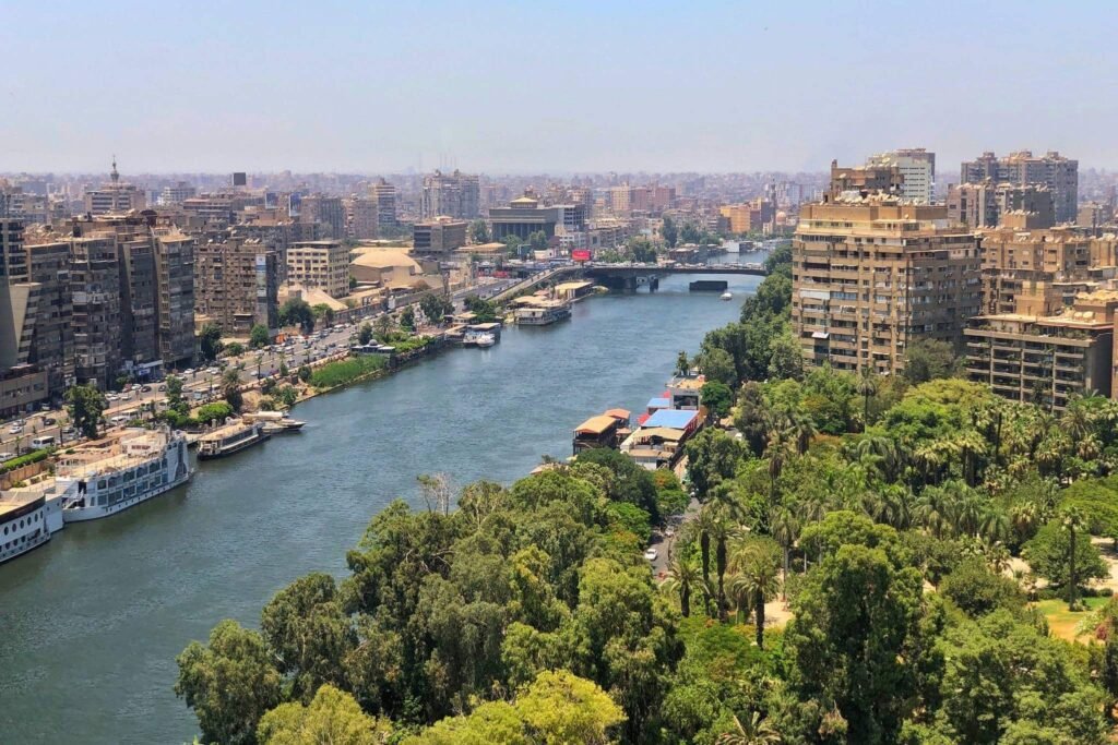 المنيل