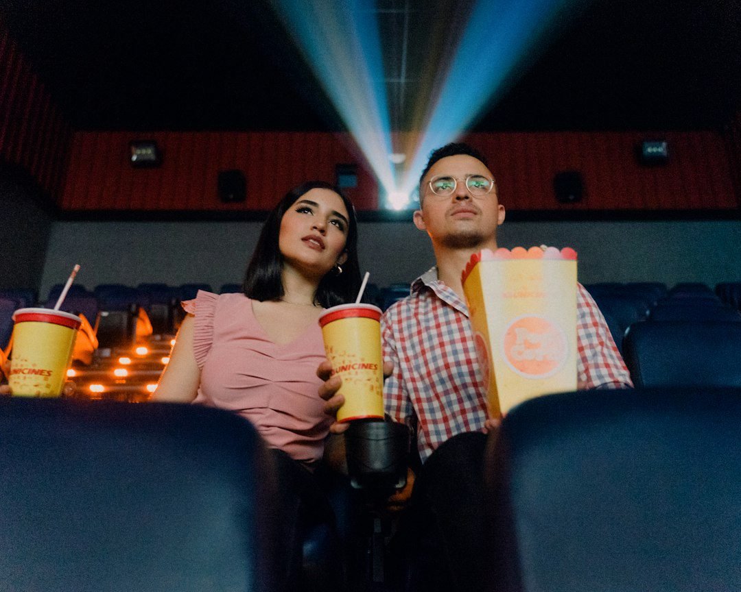 جمهور داخل قاعة سينما – بانوراما الفيلم الأوروبي