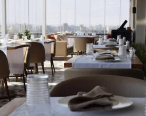 Estro-an-Italian-Rooftop-مطعم-إِسترو-مطعم-إيطالي-على-السطح