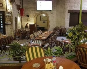 LE-Grillon-Restaurant-Garden-Cafe-مطعم-لو-جريلون-وكافيه-الحديقة